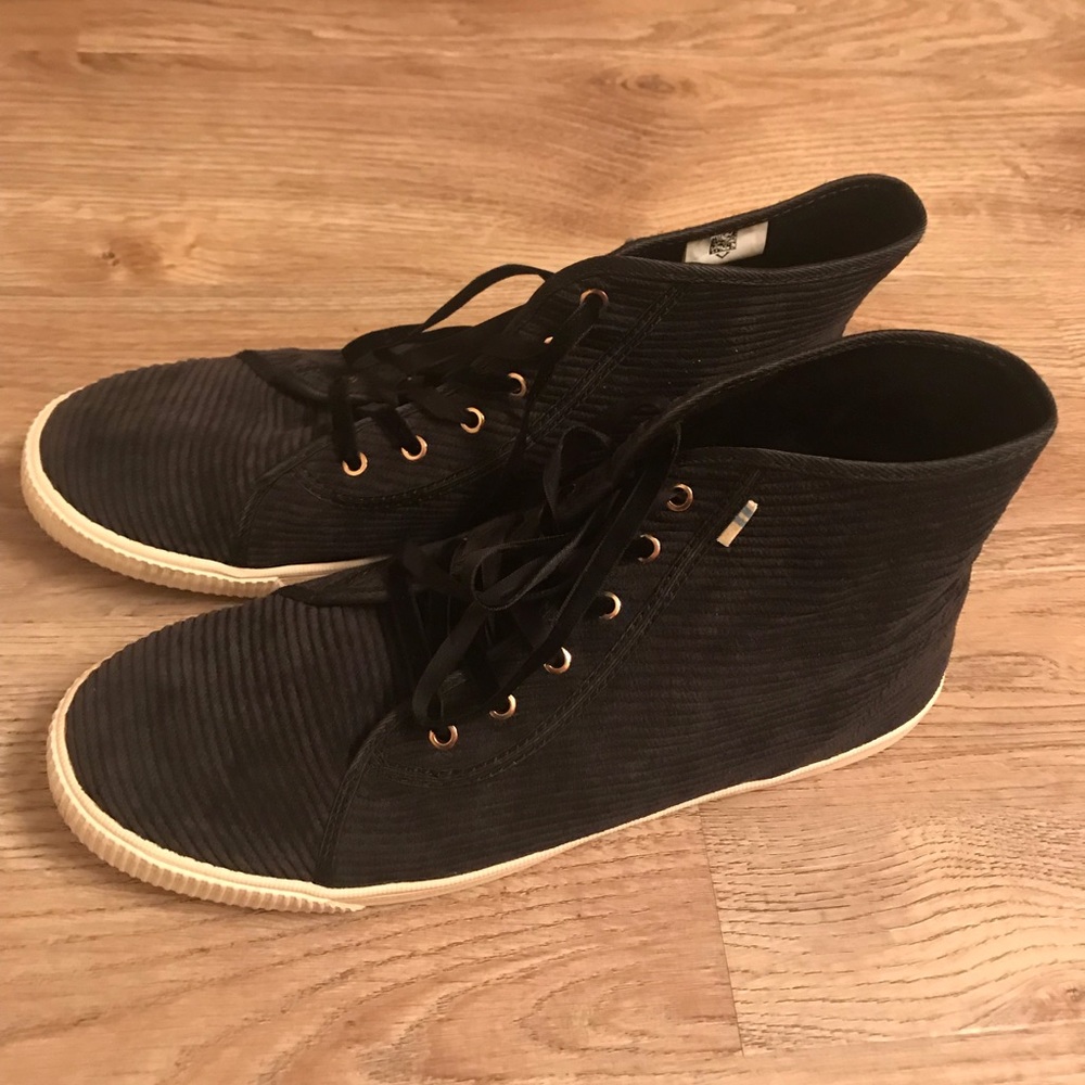 Toms black high tops